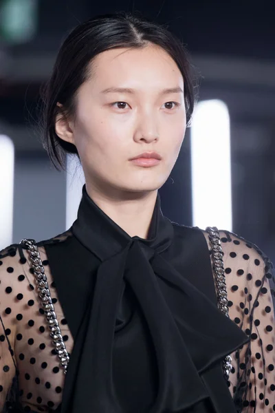 Look 52
